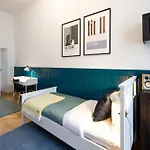 Wawelove Spacious 3 Bedroom Apt 1 Min To Main Sq!